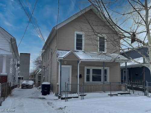 3523 Walton Ave, Cleveland, OH, 44113-4946 | Card Image