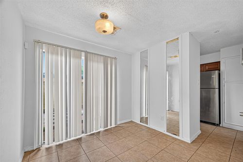 7839 Cook Rd, Houston, TX, 77072-3212 | Card Image