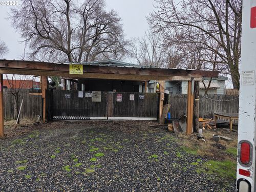 81876 Highway 395 N, Hermiston, OR, 97838-6245 | Card Image