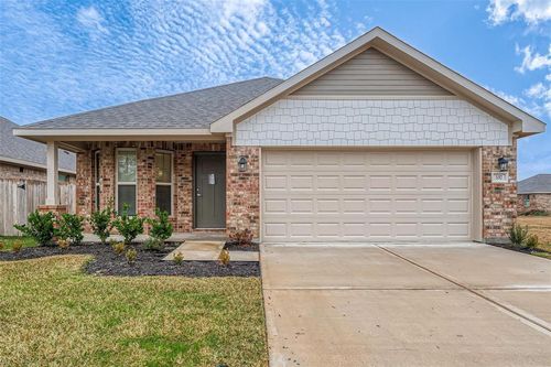 428 Bryan Way, Angleton, TX, 77515-2347 | Card Image