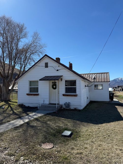 3224 S Daniels Rd, Daniel, UT, 84032-3608 | Card Image