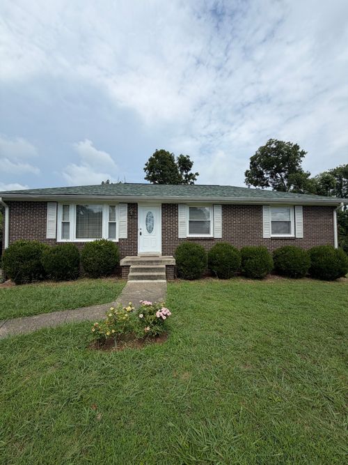 160 E Regent Dr, Clarksville, TN, 37043-6582 | Card Image
