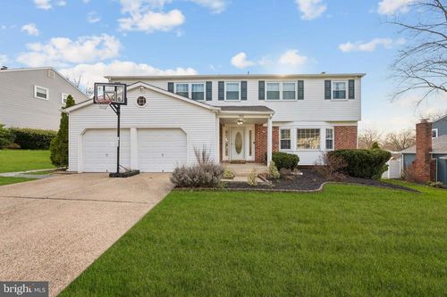 704 Cornwallis Dr, MOUNT LAUREL, NJ, 08054-3219 | Card Image