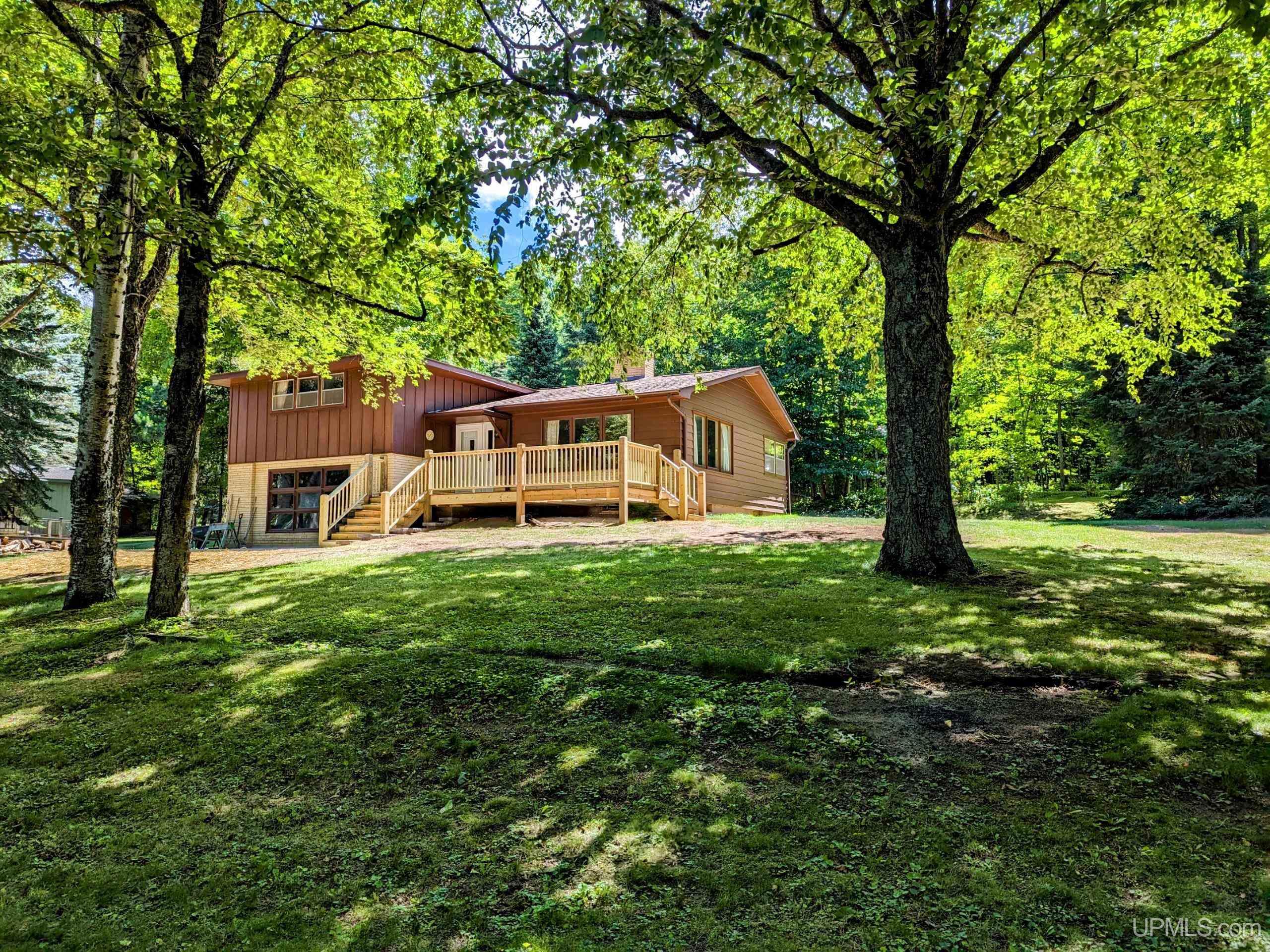 Park Dr, Iron River, MI 49935