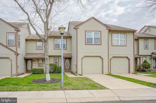 401 Jamestown Ct, MOUNT LAUREL, NJ, 08054-3721 | Card Image