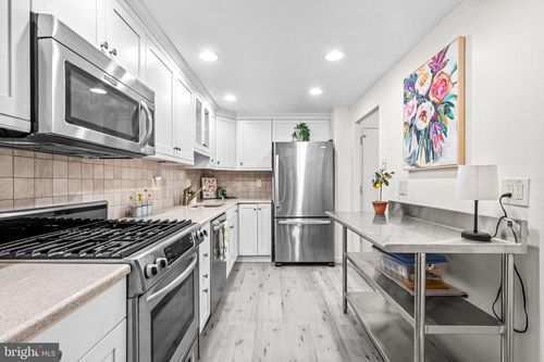 apt-617-801 Yale Ave, SWARTHMORE, PA, 19081-1811 | Card Image