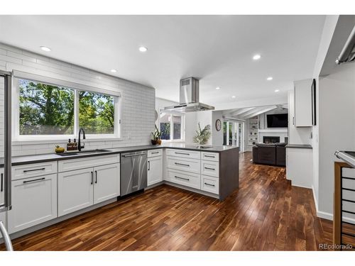 8070 S Monaco Cir, Centennial, CO, 80112-3020 | Card Image