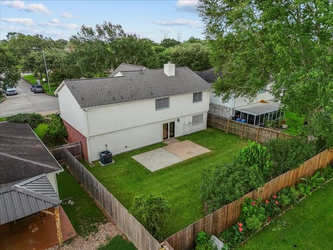 1726 Kemah Oaks Dr, House other with 4 bedrooms, 3 bathrooms and 2 parking in Kemah TX | Image 35