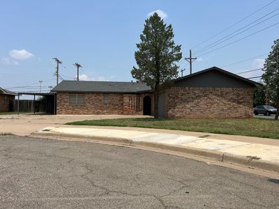 14th Street, House other with 3 bedrooms, 2 bathrooms and null parking in Lubbock TX | Image 2