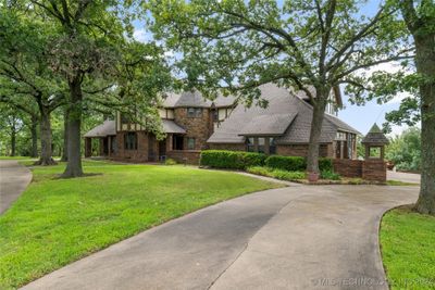 833 W 91st Street S, House other with 3 bedrooms, 3 bathrooms and null parking in Tulsa OK | Image 1