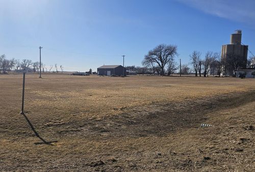 301 E Rondell Ave, Stratford, SD, 57474 | Card Image