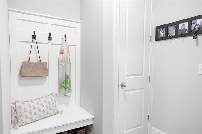 Entry from garage | Image 33