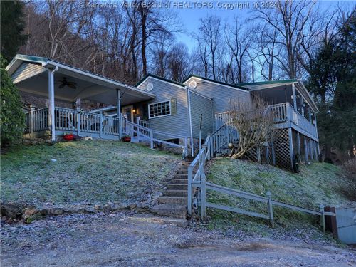 2024 Third Avenue, East Bank, WV, 25067 | Card Image