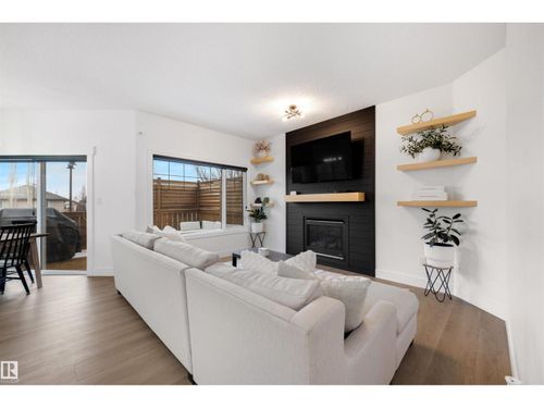 1322 Malone Pl Nw, Edmonton, AB, T6R0G6 | Card Image