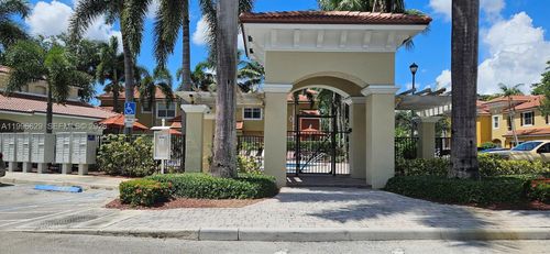902-3311 Merrick Ln, Margate, FL, 33063-8244 | Card Image