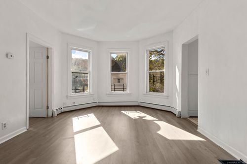 apt-2-141 Crown St, Meriden, CT, 06450-5977 | Card Image