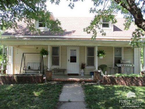 301 Spencer St, Alta Vista, KS, 66834-9420 | Card Image