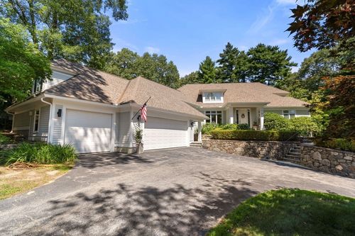 10 Hawk Hill Ln, Ipswich, MA, 01938-3016 | Card Image