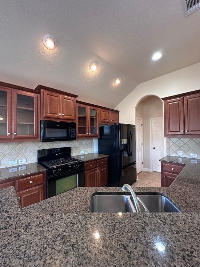 1721 Stonehaven Ln, House other with 3 bedrooms, 3 bathrooms and 2 parking in Round Rock TX | Image 7