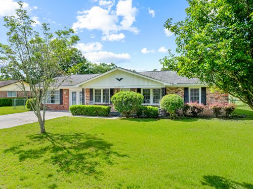 105 Pierre Ct, Summerville, SC, 29486-2051 | Card Image