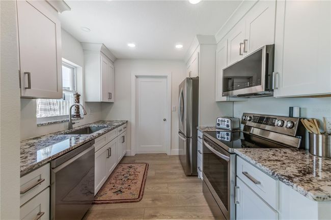 320 84 Th Ave, House other with 2 bedrooms, 1 bathrooms and null parking in ST PETE BEACH FL | Image 6