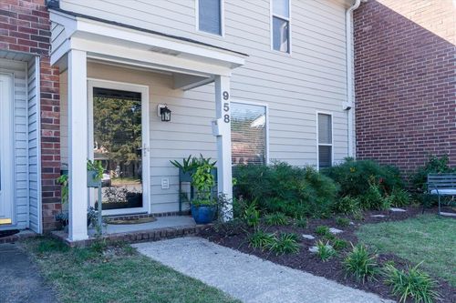 958 Fowler Ct, Mount Pleasant, SC, 29464-3570 | Card Image