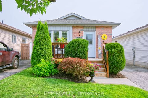 321 Simpson Cres, London, ON, N5V5E1 | Card Image