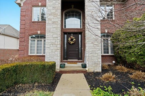 46782 Merion Cir, Northville, MI, 48168-8489 | Card Image