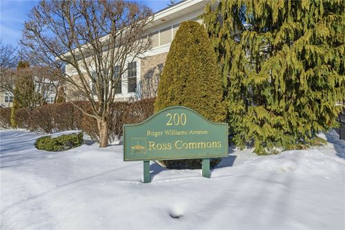 unit-201-200 Roger Williams Ave, Rumford, RI, 02916-3374 | Card Image
