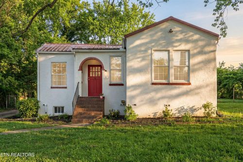 111 Tillery Ln, Knoxville, TN, 37918-1833 | Card Image