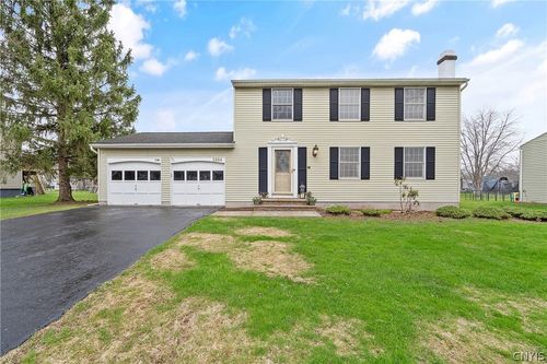 5984 Darby Rd, Cicero, NY, 13039-9051 | Card Image