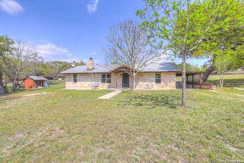 109 Saddle Wood Trl, Comfort, TX, 78013-3807 | Card Image