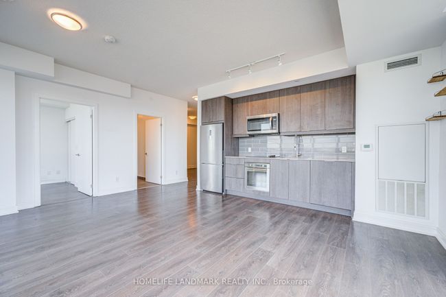 1205 - 36 Forest Manor Rd, Condo with 3 bedrooms, 2 bathrooms and null parking in North York ON | Image 6