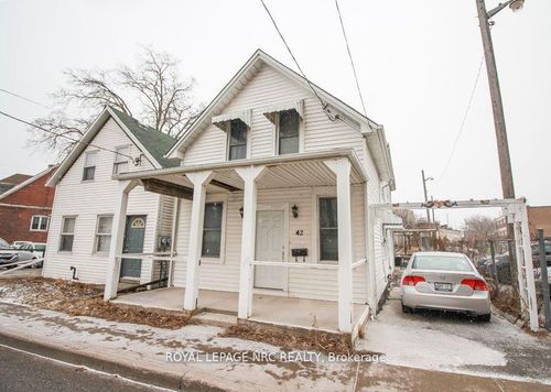 42 North Street, St Catharines, ON, L2R2S5 | Card Image