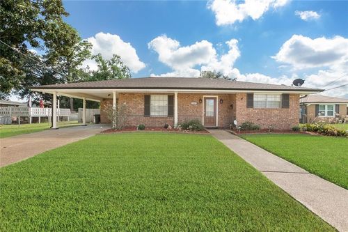 1305 Avenue G, Marrero, LA, 70072-3751 | Card Image