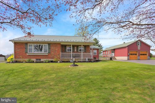 7106 Bernville Rd, BERNVILLE, PA, 19506-8641 | Card Image