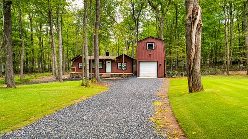 76 Kiowa Path, Gouldsboro, PA, 18424-8827 | Card Image