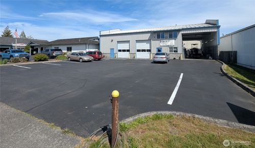 2108 Pacific St, Bellingham, WA, 98229-5825 | Card Image