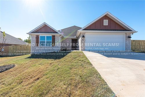 51 W Pitts St, Farmington, AR, 72730-2818 | Card Image