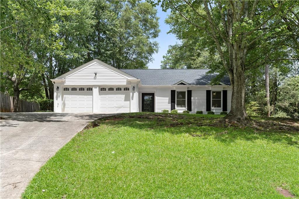 Hickory Trl, Riverdale, GA 30274