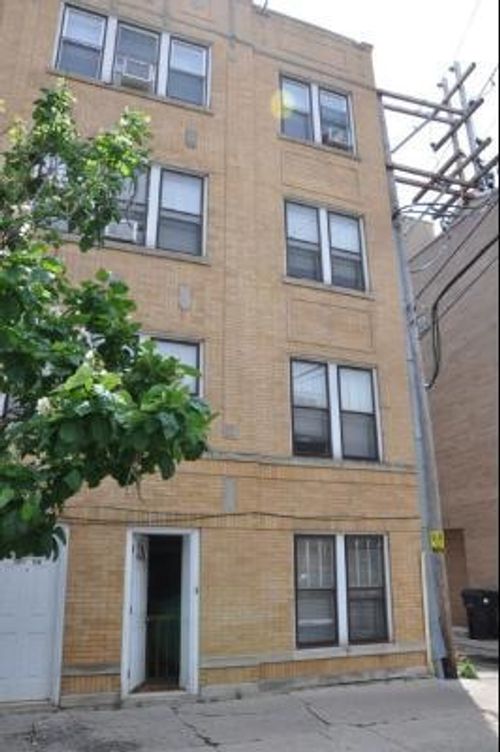 3w-3917 N Southport Ave, Chicago, IL, 60613-3757 | Card Image