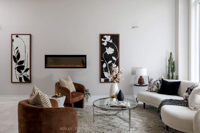 242 Sutherland Dr, House other with 6 bedrooms, 6 bathrooms and 2 parking in East York ON | Image 5