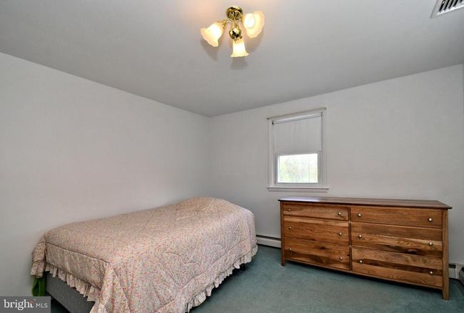 2 E Patricia Rd, House other with 3 bedrooms, 3 bathrooms and null parking in HOLLAND PA | Image 33