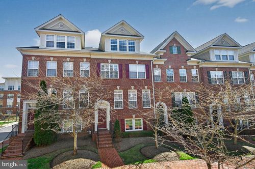 2141 Red Vine Dr, VIENNA, VA, 22182-4057 | Card Image