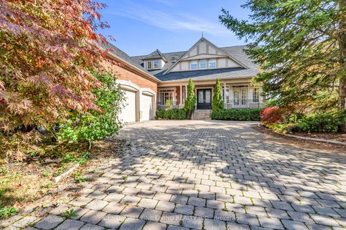 5 Classic Dr, Brampton, ON, L6Y5G9 | Card Image