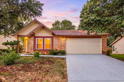 9446 Valley Rdg, San Antonio, TX, 78250-5793 | Card Image