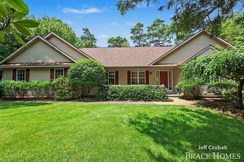 2336 Forest Trail Circle, Fennville, MI, 49408 | Card Image
