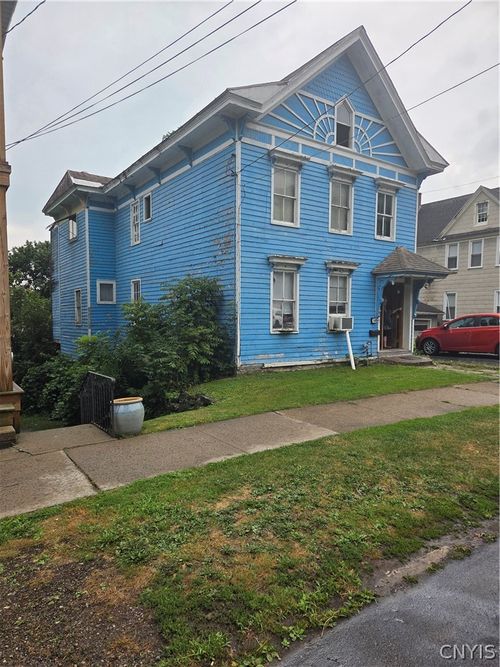 65 Loomis St, Little Falls, NY, 13365-1658 | Card Image