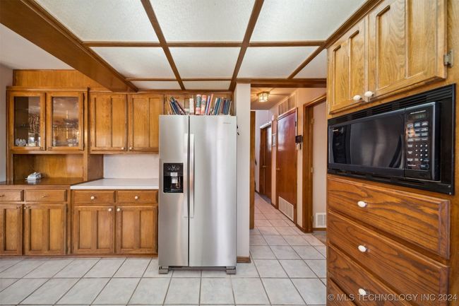9172 E Oak Ln, House other with 3 bedrooms, 3 bathrooms and null parking in Claremore OK | Image 22