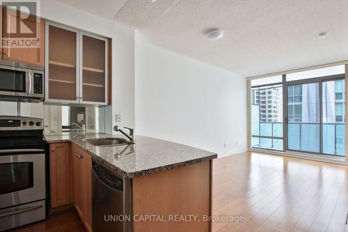 1004-18 Yorkville Avenue, Toronto (Annex), ON, M4W3Y8 | Card Image